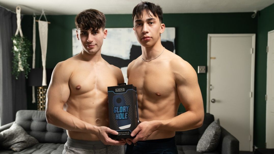 ⁣Unboxing MEN Glory Hole - Cameron Neuton, Michael Vente